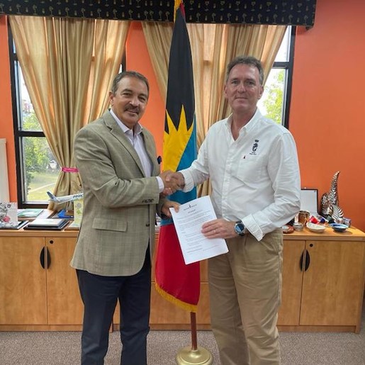 Antigua and Barbuda’s Minister of Tourism, The Hon. Charles Fernandez shakes hands after RORC agreement signing with RORC 600 CEO Jeremy Wilton. Photo credit: Antigua and Barbuda Tourism Authority