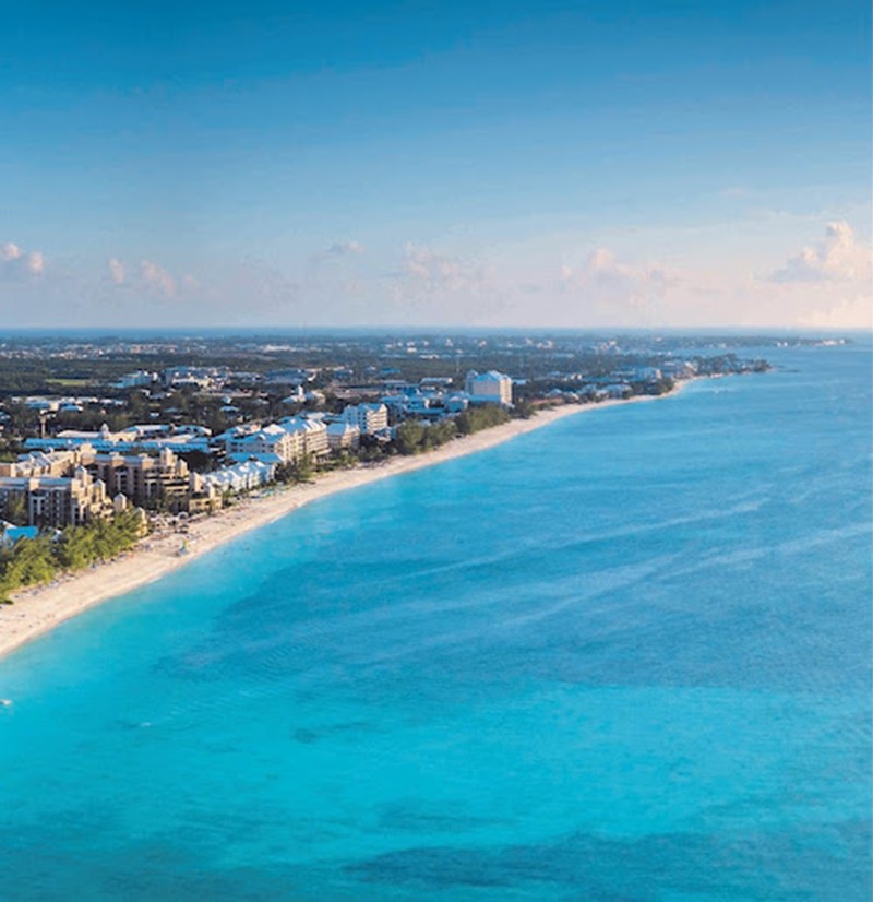 The famous Seven Mile Beach on Grand Cayman