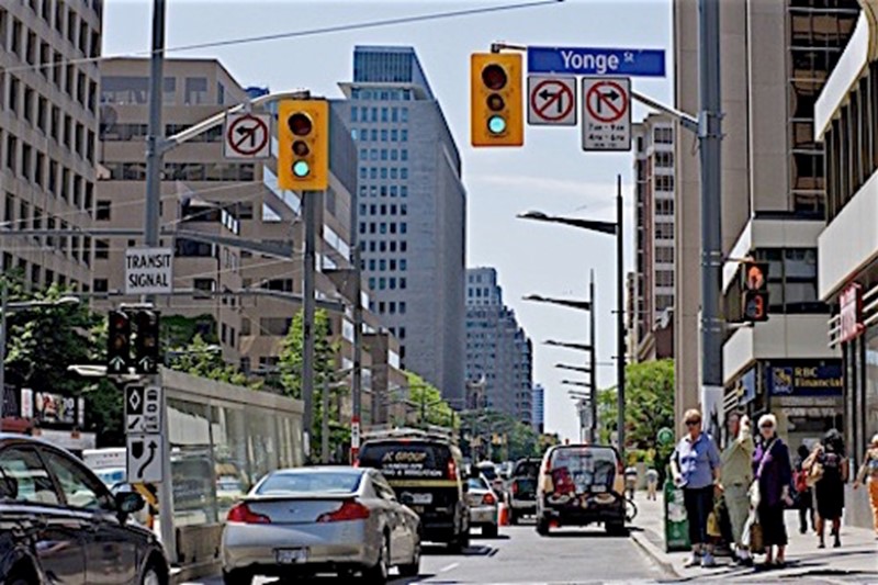 Scenes of downtown Toronto 