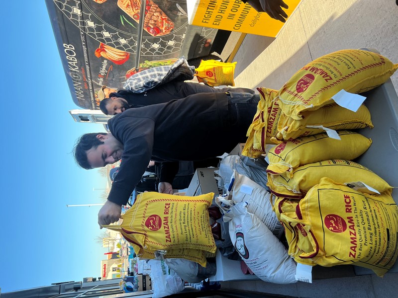 Food distribution in Toronto by Naan Kabob