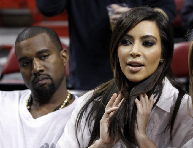 Kanye West And Kim Kardashian Engaged Mni Alive 