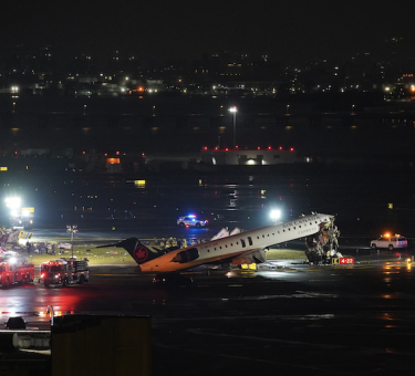Air Canada La Guardia Crash- Image credit to AP