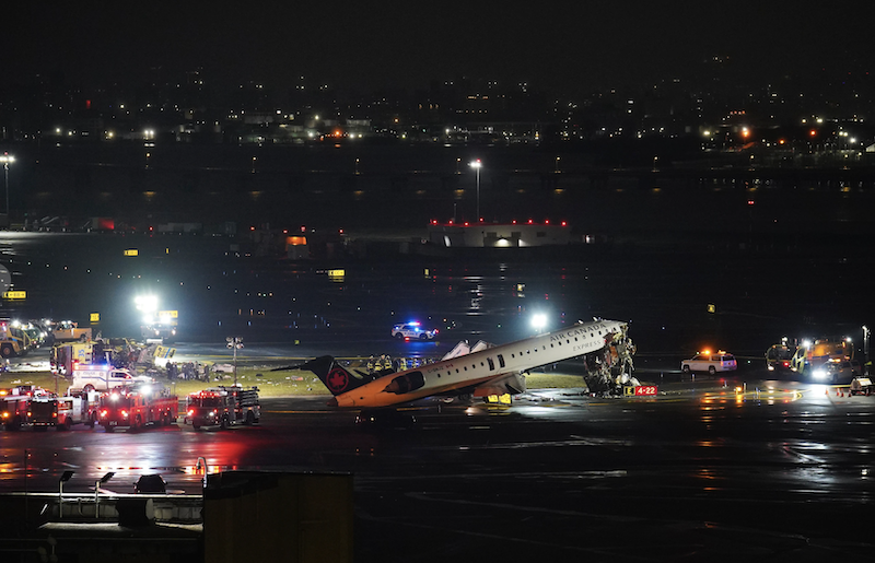 Air Canada La Guardia Crash- Image credit to AP